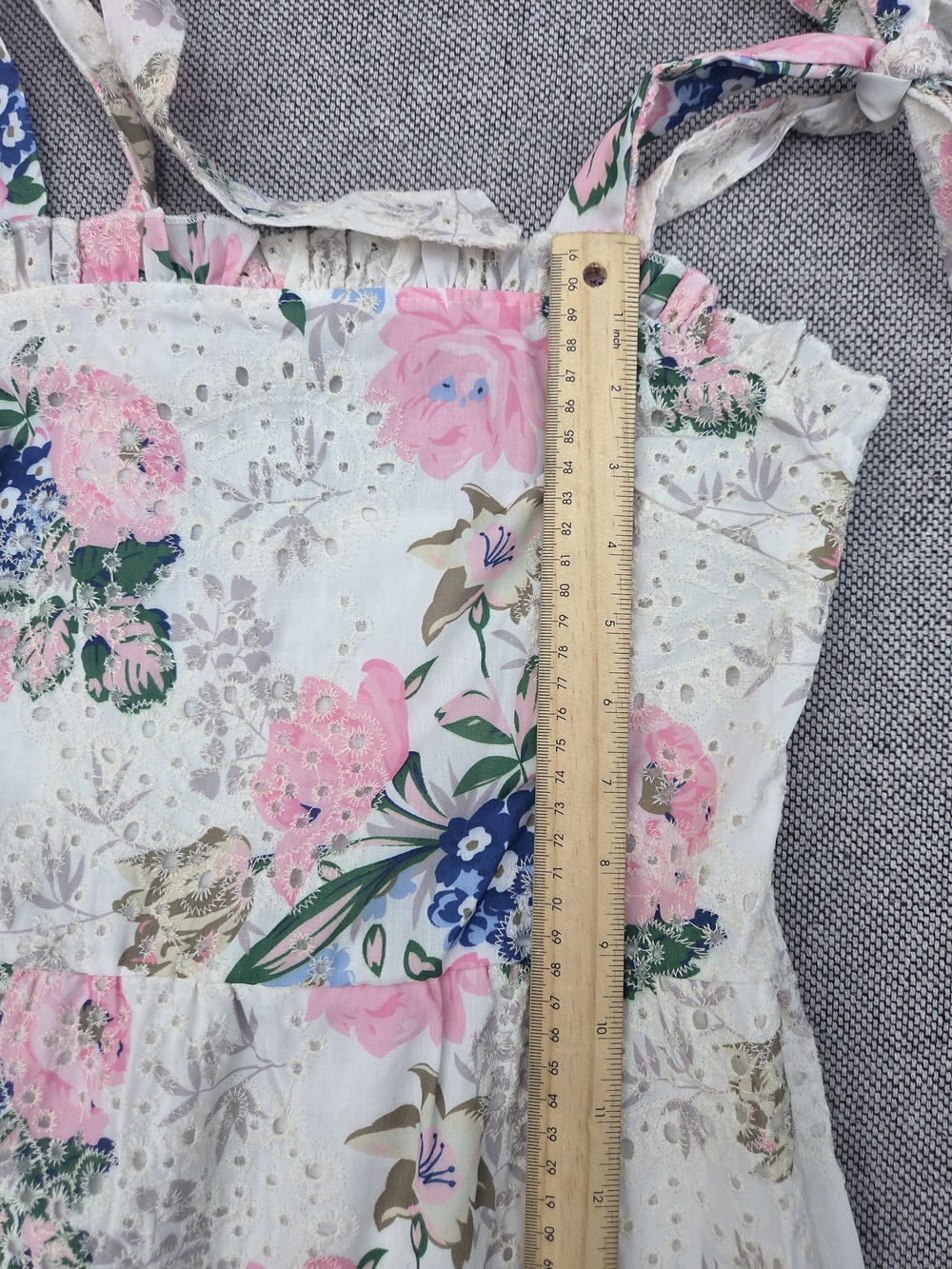 Chicwish NWT Floral Eyelet Midi Dress‎ Tie Strap Zipper Size S - Picture 12 of 13